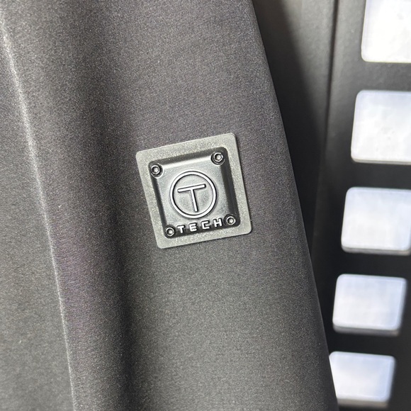 🖤 Tumi Tech Performance Jacket Men’s Black Full Zip Pockets Large 🖤 - Picture 4 of 15